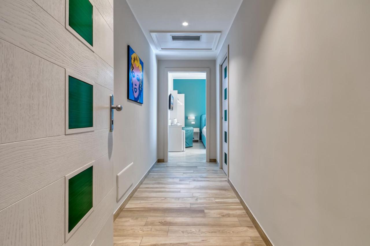 Tiffany Suites Sorrento Buitenkant foto